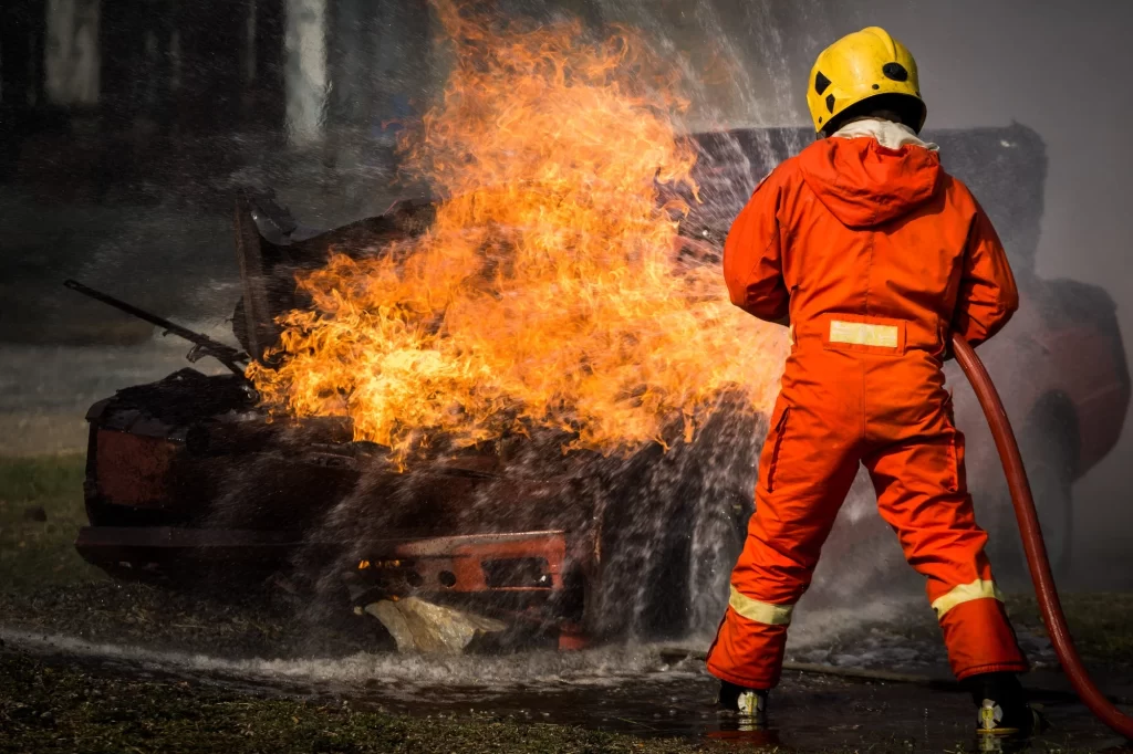 firefighters training team practice to fighting with fire in emergency situation (1)